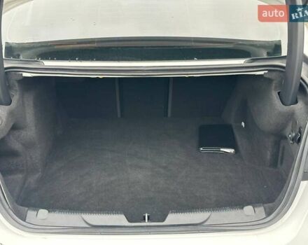 Білий Ягуар XE, об'ємом двигуна 0 л та пробігом 89 тис. км за 11300 $, фото 21 на Automoto.ua