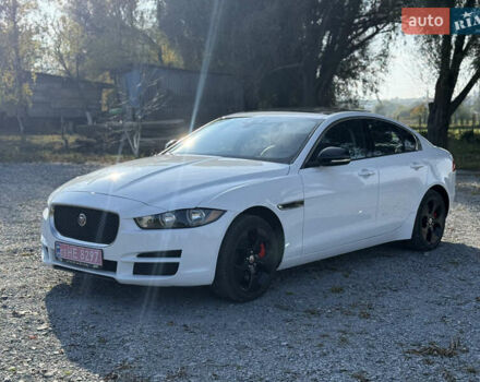 Ягуар XE 2017 в Ровно на Automoto.ua Белый Ягуар XE, объемом двигателя 2 л и пробегом 155 тыс. км за 11500 $, фото 8 на Automoto.ua