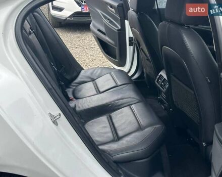 Білий Ягуар XE, об'ємом двигуна 0 л та пробігом 89 тис. км за 11300 $, фото 29 на Automoto.ua