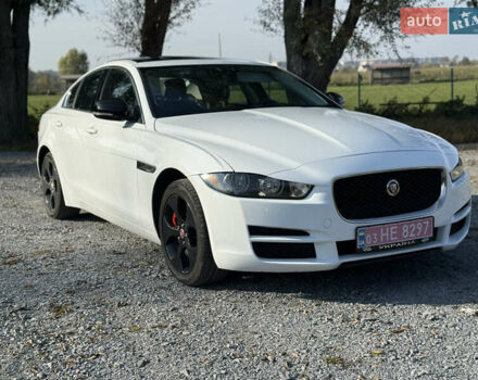 Ягуар XE 2017 в Ровно на Automoto.ua Белый Ягуар XE, объемом двигателя 2 л и пробегом 155 тыс. км за 11500 $, фото 10 на Automoto.ua