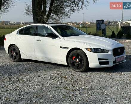 Ягуар XE 2017 в Ровно на Automoto.ua Белый Ягуар XE, объемом двигателя 2 л и пробегом 155 тыс. км за 11500 $, фото 2 на Automoto.ua