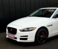 Белый Ягуар XE, объемом двигателя 2 л и пробегом 150 тыс. км за 9900 $, фото 16 на Automoto.ua