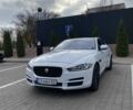 Белый Ягуар XE, объемом двигателя 3 л и пробегом 88 тыс. км за 25666 $, фото 1 на Automoto.ua