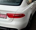 Белый Ягуар XE, объемом двигателя 2 л и пробегом 150 тыс. км за 9900 $, фото 17 на Automoto.ua