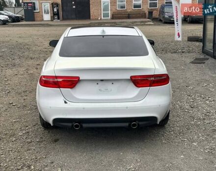 Білий Ягуар XE, об'ємом двигуна 0 л та пробігом 89 тис. км за 11300 $, фото 6 на Automoto.ua