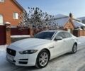 Білий Ягуар XE, об'ємом двигуна 2 л та пробігом 159 тис. км за 13900 $, фото 1 на Automoto.ua