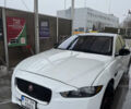 Белый Ягуар XE, объемом двигателя 3 л и пробегом 94 тыс. км за 19000 $, фото 1 на Automoto.ua