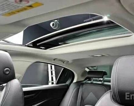 Белый Ягуар XE, объемом двигателя 0 л и пробегом 36 тыс. км за 13000 $, фото 7 на Automoto.ua