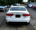 Белый Ягуар XE, объемом двигателя 2 л и пробегом 74 тыс. км за 3500 $, фото 6 на Automoto.ua