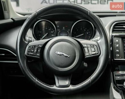 Белый Ягуар XE, объемом двигателя 2 л и пробегом 132 тыс. км за 14500 $, фото 55 на Automoto.ua