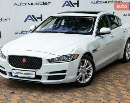 Белый Ягуар XE, объемом двигателя 2 л и пробегом 132 тыс. км за 14500 $, фото 9 на Automoto.ua
