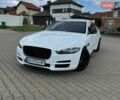 Белый Ягуар XE, объемом двигателя 2 л и пробегом 99 тыс. км за 13999 $, фото 1 на Automoto.ua