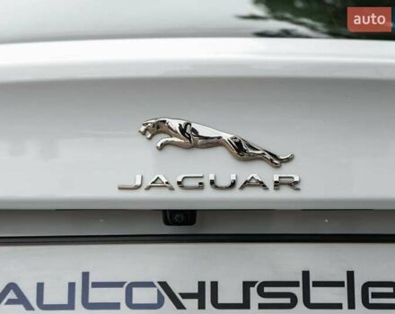 Белый Ягуар XE, объемом двигателя 2 л и пробегом 132 тыс. км за 14500 $, фото 20 на Automoto.ua