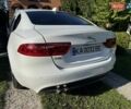 Белый Ягуар XE, объемом двигателя 2 л и пробегом 160 тыс. км за 19500 $, фото 4 на Automoto.ua