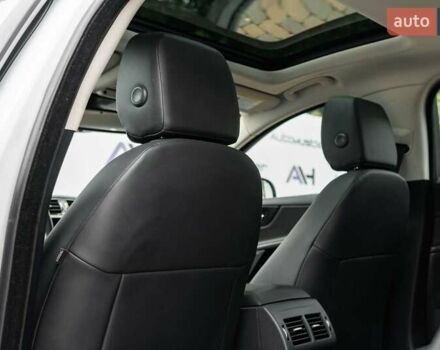 Белый Ягуар XE, объемом двигателя 2 л и пробегом 132 тыс. км за 14500 $, фото 37 на Automoto.ua