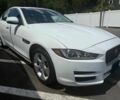 Белый Ягуар XE, объемом двигателя 2 л и пробегом 60 тыс. км за 3503 $, фото 1 на Automoto.ua