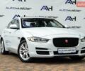 Белый Ягуар XE, объемом двигателя 2 л и пробегом 132 тыс. км за 14500 $, фото 1 на Automoto.ua