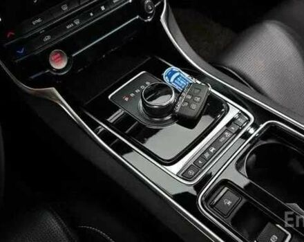 Белый Ягуар XE, объемом двигателя 0 л и пробегом 36 тыс. км за 13000 $, фото 6 на Automoto.ua