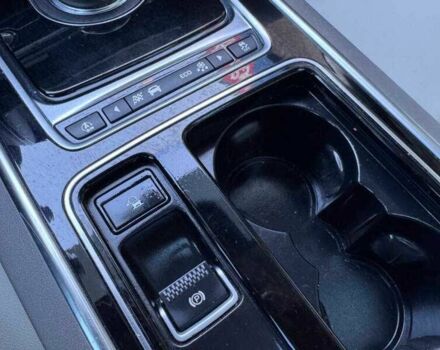 Белый Ягуар XE, объемом двигателя 2 л и пробегом 67 тыс. км за 2800 $, фото 11 на Automoto.ua