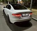 Белый Ягуар XE, объемом двигателя 2 л и пробегом 88 тыс. км за 18000 $, фото 1 на Automoto.ua