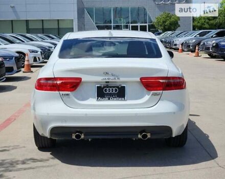 Білий Ягуар XE, об'ємом двигуна 2 л та пробігом 13 тис. км за 3000 $, фото 3 на Automoto.ua