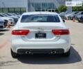 Белый Ягуар XE, объемом двигателя 2 л и пробегом 13 тыс. км за 3000 $, фото 3 на Automoto.ua