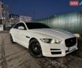 Білий Ягуар XE, об'ємом двигуна 2 л та пробігом 165 тис. км за 14900 $, фото 1 на Automoto.ua