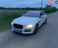 Белый Ягуар XE, объемом двигателя 2 л и пробегом 58 тыс. км за 18500 $, фото 1 на Automoto.ua