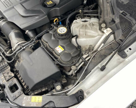 Белый Ягуар XE, объемом двигателя 2 л и пробегом 61 тыс. км за 20999 $, фото 22 на Automoto.ua