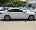 Белый Ягуар XE, объемом двигателя 2 л и пробегом 13 тыс. км за 3000 $, фото 5 на Automoto.ua