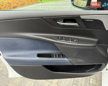 Ягуар XE 2019 в Луцке на Automoto.ua Белый Ягуар XE, объемом двигателя 2 л и пробегом 190 тыс. км за 16900 $, фото 18 на Automoto.ua