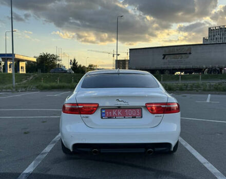 Белый Ягуар XE, объемом двигателя 0 л и пробегом 108 тыс. км за 20000 $, фото 5 на Automoto.ua