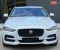 Белый Ягуар XE, объемом двигателя 2 л и пробегом 62 тыс. км за 22000 $, фото 1 на Automoto.ua