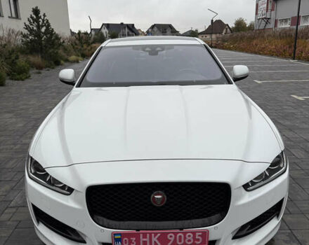 Ягуар XE 2019 в Луцке на Automoto.ua Белый Ягуар XE, объемом двигателя 2 л и пробегом 190 тыс. км за 16900 $, фото 1 на Automoto.ua