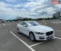 Білий Ягуар XE, об'ємом двигуна 2 л та пробігом 140 тис. км за 19500 $, фото 1 на Automoto.ua