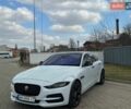 Белый Ягуар XE, объемом двигателя 2 л и пробегом 62 тыс. км за 23500 $, фото 1 на Automoto.ua