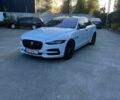 Белый Ягуар XE, объемом двигателя 2 л и пробегом 67 тыс. км за 19500 $, фото 1 на Automoto.ua