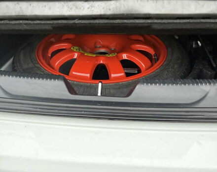 Ягуар XE 2019 в Луцке на Automoto.ua Белый Ягуар XE, объемом двигателя 2 л и пробегом 190 тыс. км за 16900 $, фото 19 на Automoto.ua