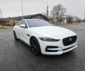 Белый Ягуар XE, объемом двигателя 2 л и пробегом 55 тыс. км за 5500 $, фото 1 на Automoto.ua