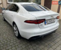 Белый Ягуар XE, объемом двигателя 2 л и пробегом 79 тыс. км за 20500 $, фото 6 на Automoto.ua