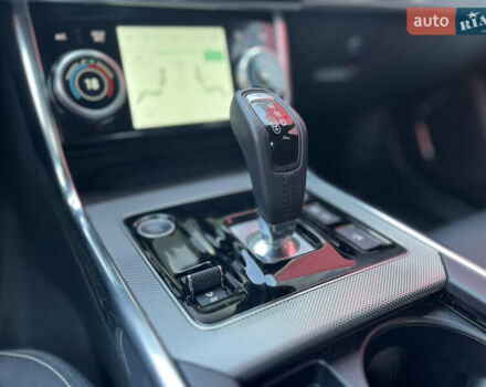 Білий Ягуар XE, об'ємом двигуна 2 л та пробігом 9 тис. км за 41900 $, фото 17 на Automoto.ua