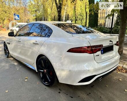 Білий Ягуар XE, об'ємом двигуна 2 л та пробігом 9 тис. км за 48000 $, фото 3 на Automoto.ua