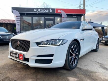 Білий Ягуар XE, об'ємом двигуна 2 л та пробігом 288 тис. км за 14390 $, фото 1 на Automoto.ua