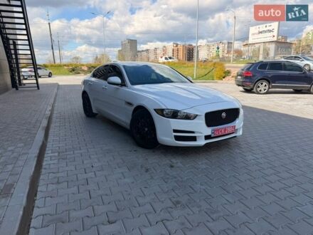 Белый Ягуар XE, объемом двигателя 2 л и пробегом 210 тыс. км за 11999 $, фото 1 на Automoto.ua