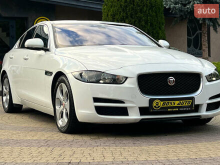 Білий Ягуар XE, об'ємом двигуна 2 л та пробігом 82 тис. км за 14300 $, фото 1 на Automoto.ua