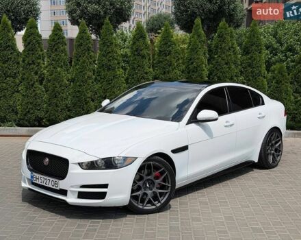 Білий Ягуар XE, об'ємом двигуна 2 л та пробігом 90 тис. км за 13200 $, фото 1 на Automoto.ua