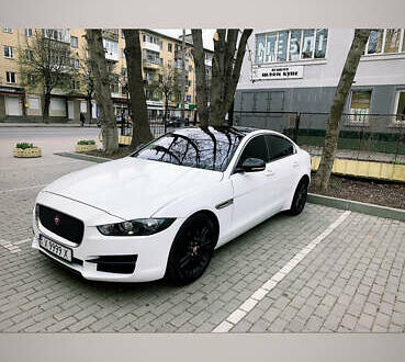Ягуар XE 2016 у Івано-Франківську на Automoto.ua Білий Ягуар XE, об'ємом двигуна 2 л та пробігом 89 тис. км за 8000 $, фото 1 на Automoto.ua