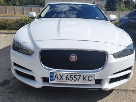Ягуар XE 2016 в Харькове на Automoto.ua Белый Ягуар XE, объемом двигателя 2 л и пробегом 68 тыс. км за 17300 $, фото 1 на Automoto.ua
