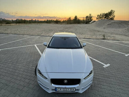 Ягуар XE 2017 в Черкассах на Automoto.ua Белый Ягуар XE, объемом двигателя 3 л и пробегом 90 тыс. км за 24500 $, фото 1 на Automoto.ua