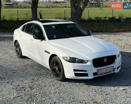 Ягуар XE 2017 в Ровно на Automoto.ua Белый Ягуар XE, объемом двигателя 2 л и пробегом 155 тыс. км за 11500 $, фото 1 на Automoto.ua